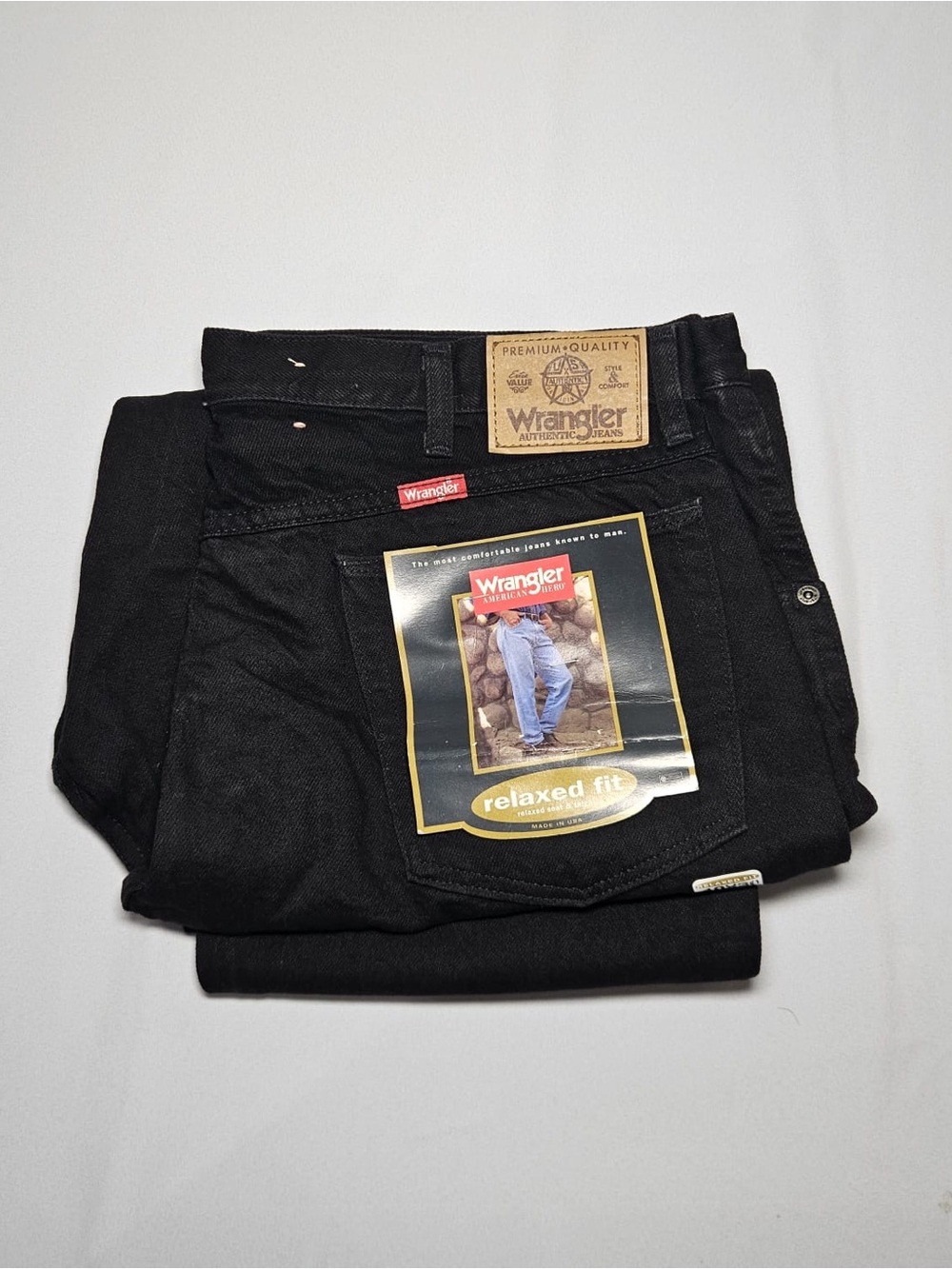 Wrangler NWT Authentic Jeans Relaxed Fit Black 40x30 USA Made